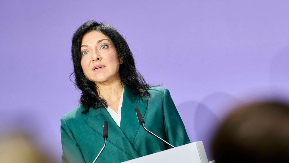 Germany shifts exports toward Eastern European