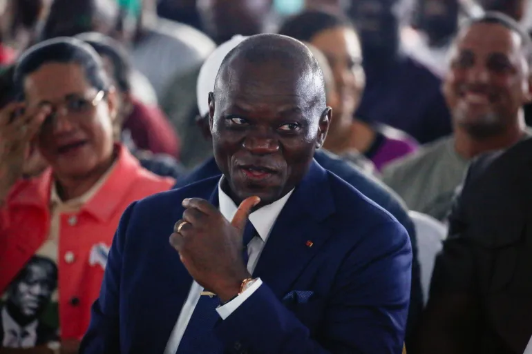 Libreville Shuns Restructuring Amid Fiscal Tightrope