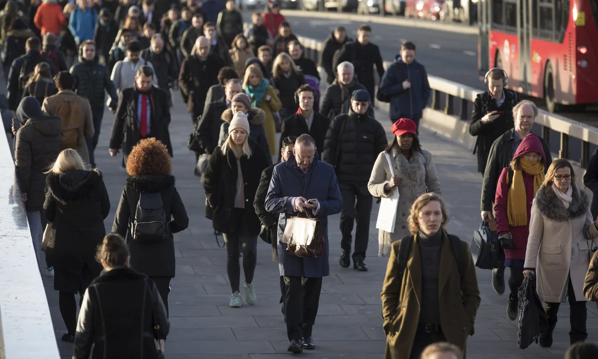 Cooling labor market forces BoE closer to rate cuts